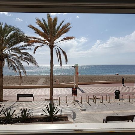 Piso Primera Linea Playa Almería Esterno foto